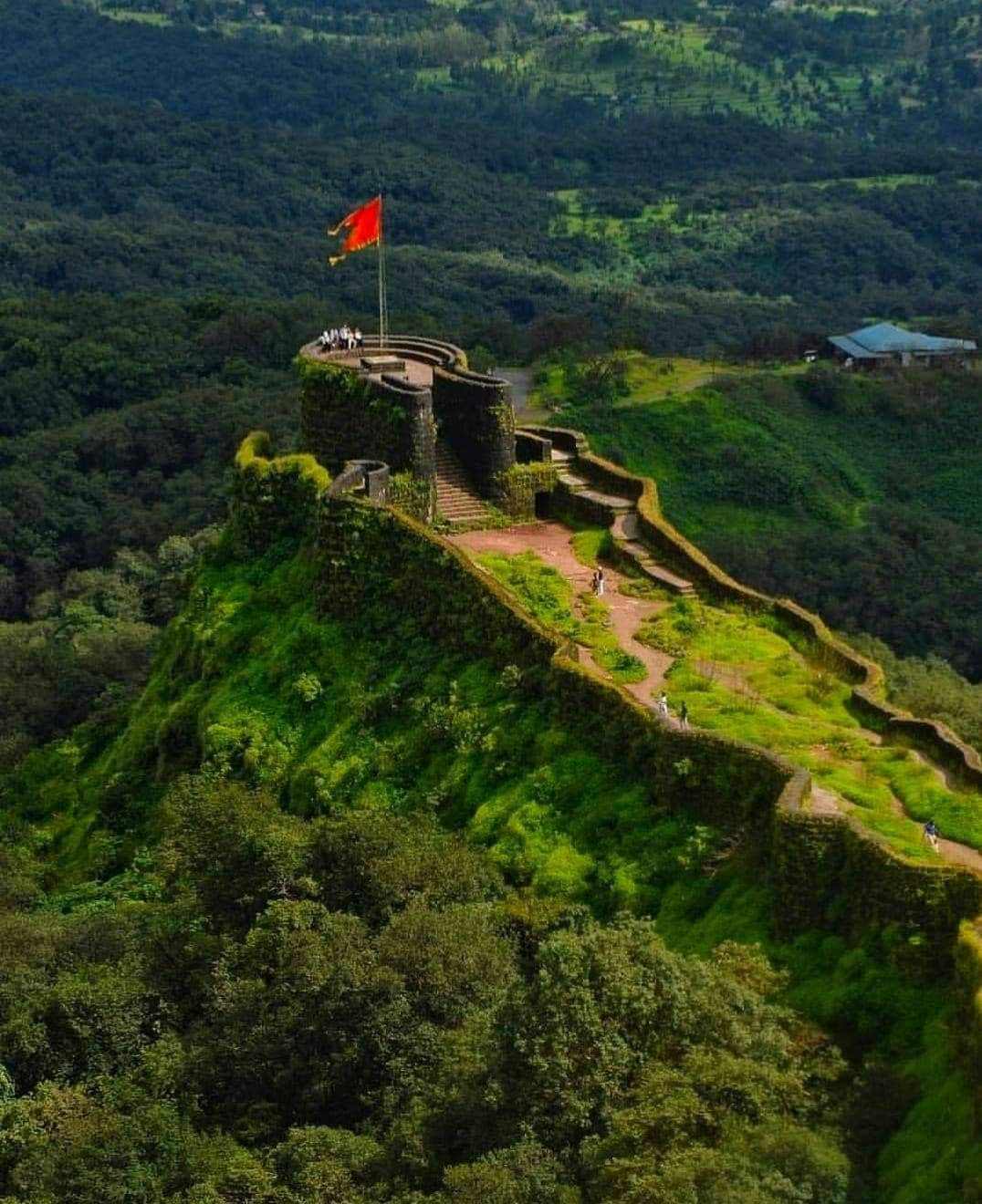 Mumbai to Pune cab route